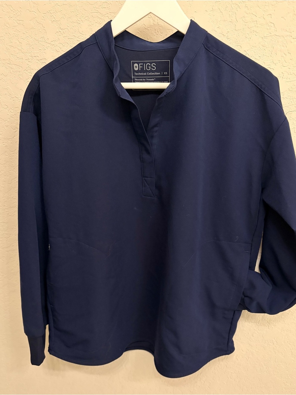 Figs Scrub Top - Picture 2 of 2